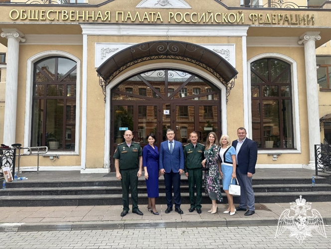 В Общественной палате Российской Федерации прошла торжественная церемония вручения премий военным врачам.