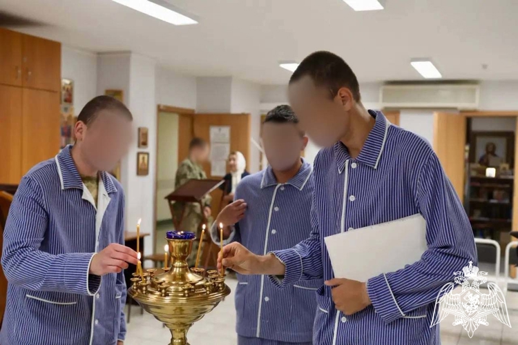 Чудотворная икона Божией Матери «Троеручица» посетила  госпитальный храм